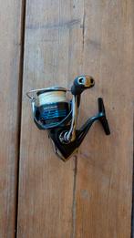 Shimano Nexave 2500 – Goede staat – Weinig gebruikt, Watersport en Boten, Hengelsport | Roofvissen, Ophalen, Zo goed als nieuw