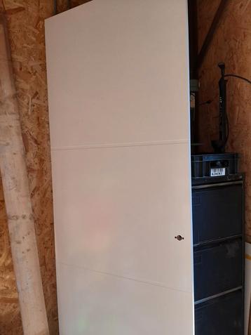Opdekdeur binnen 232x90cm .kleur gbr wit (9002) ink kozijn  beschikbaar voor biedingen
