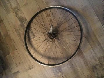 28" achterwiel / achterwielen met terugtraprem beschikbaar voor biedingen