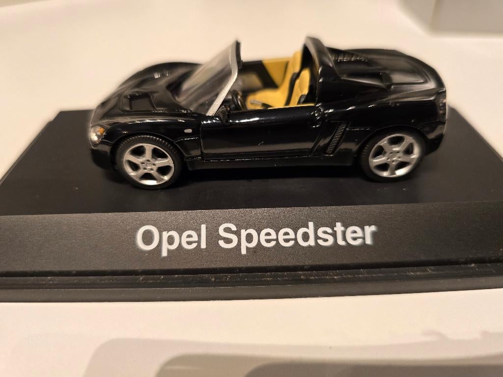 Opel Speedster, Hobby en Vrije tijd, Modelauto's | 1:43, Ophalen of Verzenden, Gebruikt, Auto, Schuco