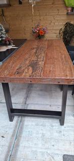 Houten eettafel met metalen poten, Gebruikt, 150 tot 200 cm, Industrieel, Rechthoekig
