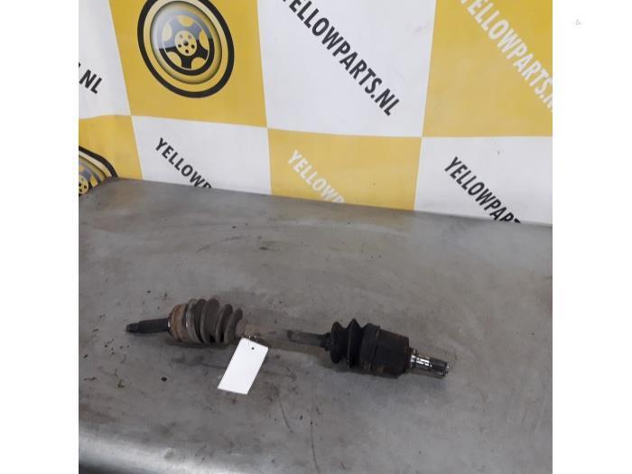 Aandrijfas links-voor van een Suzuki Swift, Auto-onderdelen, Remmen en Aandrijving, Suzuki, Gebruikt, 3 maanden garantie, Ophalen of Verzenden