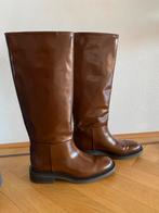 Laarzen van Italiaans leer, merk Yoox, schoenmaat 40, Kleding | Dames, Schoenen, Ophalen of Verzenden, Zo goed als nieuw, Bruin