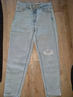 Levi's mom jeans 29-27, Ophalen of Verzenden, Gedragen, Blauw, W28 - W29 (confectie 36)