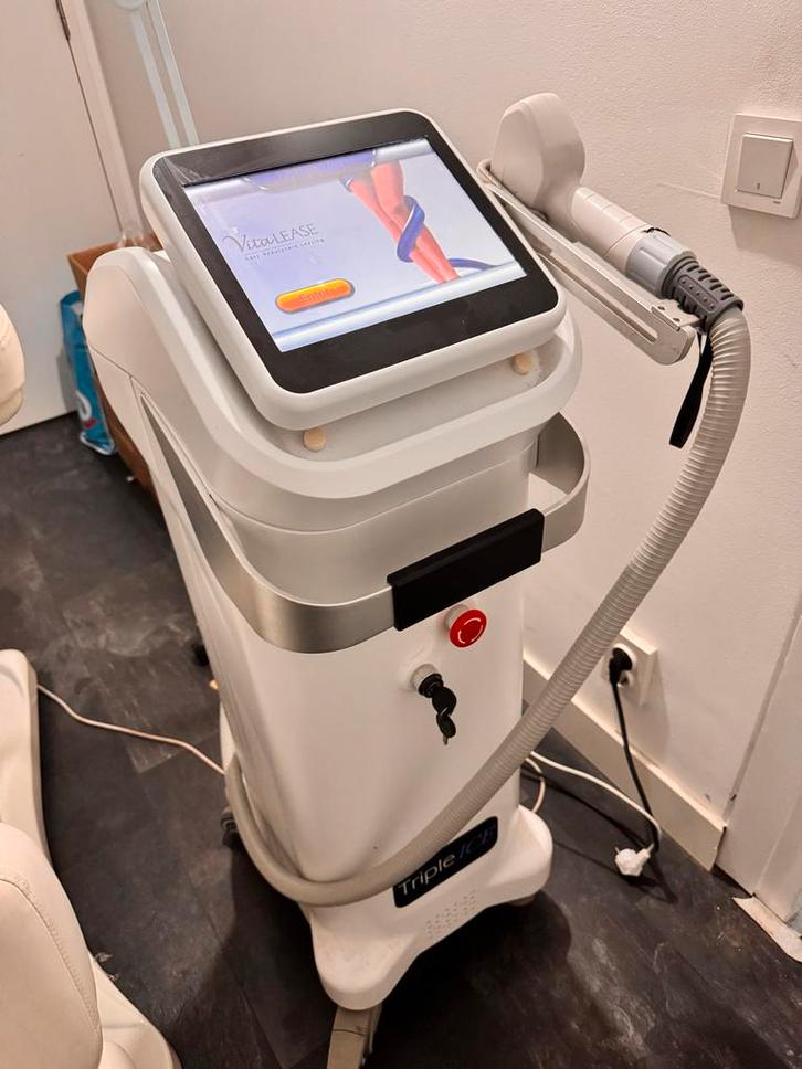 Laser diode ice laser - Weinig gebruikt - Slechts 2 miljoen, Zakelijke goederen, Machines en Bouw | Industrie en Techniek, Ophalen