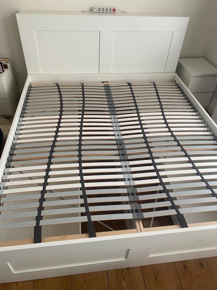 Ikea brimnes bed+frames+headboard, Huis en Inrichting, Slaapkamer | Bedden, Zo goed als nieuw, Tweepersoons, 180 cm, Hout, Wit