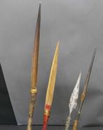 4 x antieke speren /pijlen speer pijl punt Indonesie tribal, Antiek en Kunst, Kunst | Niet-Westerse kunst, Ophalen of Verzenden
