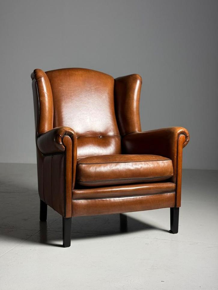 Schapenleren clubfauteuil wingback klassiek, Huis en Inrichting, Fauteuils, Zo goed als nieuw, 75 tot 100 cm, Ophalen