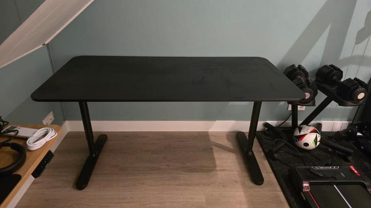 Ikea brown desk, Huis en Inrichting, Bureaustoelen, Gebruikt, Bruin, Ophalen