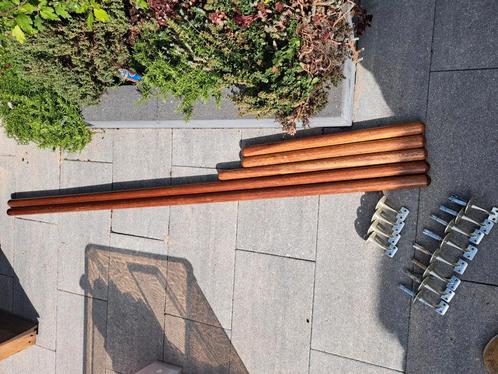 Houten trapleuning rond massief, met bevestigingsbeugels., Huis en Inrichting, Overige Huis en Inrichting, Gebruikt, Ophalen