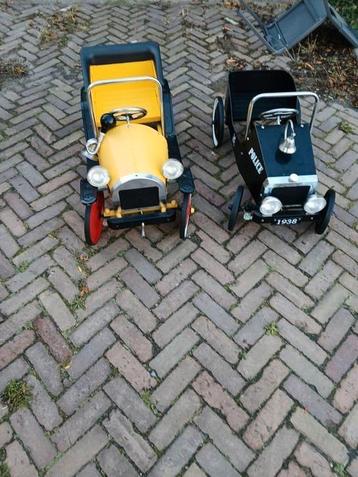 2 mooie trapauto's.  Brum en politie. beschikbaar voor biedingen