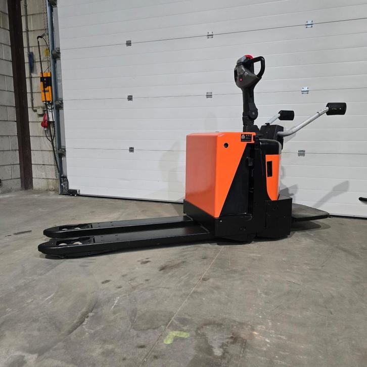 Zeer nette elektrische pompwagen BT LPE 200/6, Doe-het-zelf en Verbouw, Palletwagens en Pompwagens, Zo goed als nieuw, Ophalen