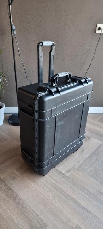 Hard case kofer  beschikbaar voor biedingen
