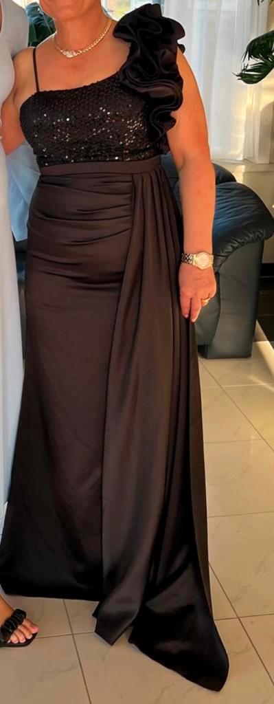 Elegante galajurk, Kleding | Dames, Gelegenheidskleding, Zo goed als nieuw, Galajurk, Maat 38/40 (M), Zwart, Ophalen of Verzenden