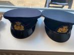 2 platte petten AT / GLT met rode en groene bies., Ophalen of Verzenden, Landmacht, Nederland