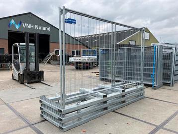 Bouwhek opslagrek transportbok stapelpallet beschikbaar voor biedingen