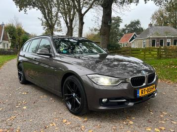 BMW 3-serie Touring 330d High Executive | Pano + Cruise + He beschikbaar voor biedingen