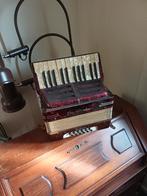 Te koop accordeon zie foto's, Muziek en Instrumenten, Accordeons, Ophalen of Verzenden, Zo goed als nieuw, 120-bas, Overige merken