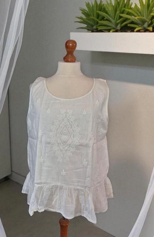 CREAM ARIEN top crèmekleurig maat 46, Kleding | Dames, Tops, Nieuw, Maat 46/48 (XL) of groter, Wit, Zonder mouw, Verzenden