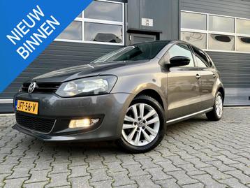 Volkswagen Polo 1.2-12V STYLE *APP CARPLAY*AIRCO*NAVI beschikbaar voor biedingen