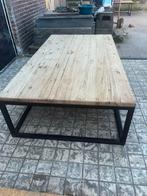Stoere industriële houten salontafel met zwart metalen frame, Ophalen, 50 tot 100 cm, Zo goed als nieuw, Minder dan 50 cm
