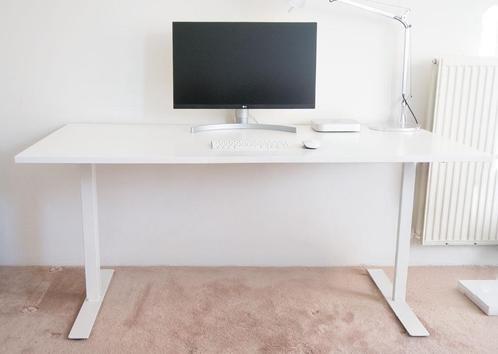 IKEA bureau Trotten in hoogte verstelbaar, Huis en Inrichting, Bureaus, Gebruikt, Bureau, In hoogte verstelbaar, Ophalen