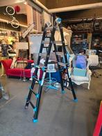 Vouwladder nieuwstaat 4x4 met schade aan een trede., Ophalen, Zo goed als nieuw, 2 tot 4 meter