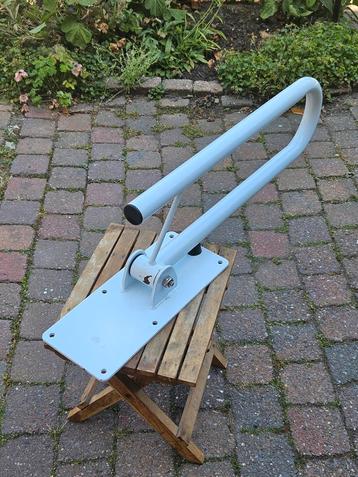 Multimotion toiletbeugel S beschikbaar voor biedingen