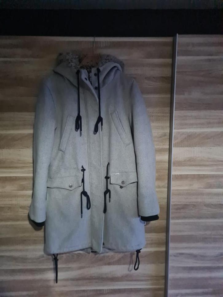 Zeer dikke warme wollen dames winterjas   Merk : ( Khujo ), Kleding | Dames, Jassen | Winter, Zo goed als nieuw, Ophalen of Verzenden