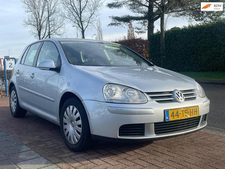 Volkswagen Golf 1.6 FSI Optive 2 *1598cc |Trekhaak I APK 2-2, Auto's, Volkswagen, Bedrijf, Te koop, Golf, ABS, Airbags, Airconditioning