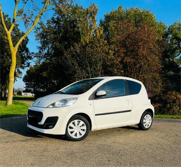 Peugeot 107 1.0 12V E-vti 1 jaar APK! beschikbaar voor biedingen
