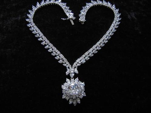 Prachtig Zwaar Zilveren Collier - onderaan een grote Hanger, Sieraden, Tassen en Uiterlijk, Antieke sieraden, Ketting, Zilver