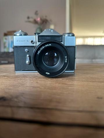 Helios -44M 2/58 lens met zenith-E canera beschikbaar voor biedingen