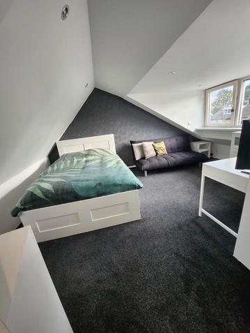 Brimnes bed met hoofdeind kast