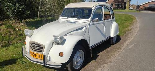 Citroen 2 CV 6 special mooi + goed, Auto's, Oldtimers, Particulier, Citroën, Benzine, Sedan, Handgeschakeld, Wit, Blauw, Stof
