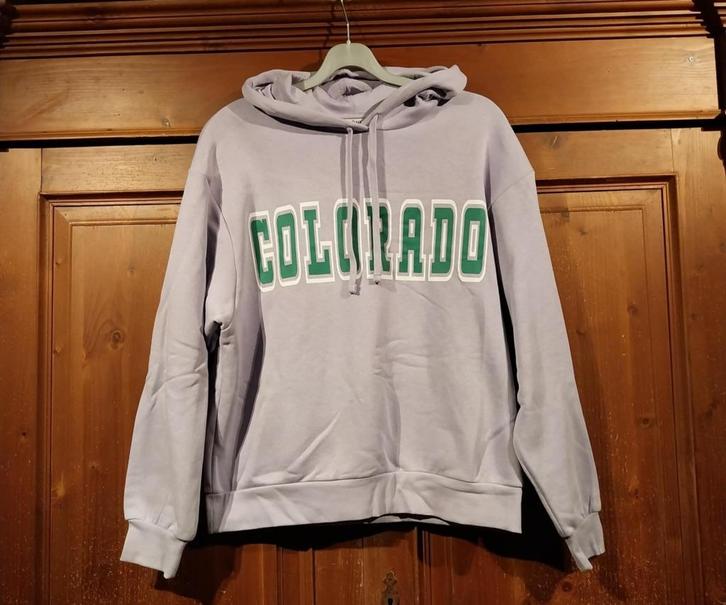 lila hoodie M merk Monki, Kleding | Dames, Truien en Vesten, Zo goed als nieuw, Maat 38/40 (M), Overige kleuren, Ophalen of Verzenden