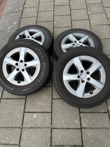Lexus CT200 Winterbanden 195/65R15 beschikbaar voor biedingen
