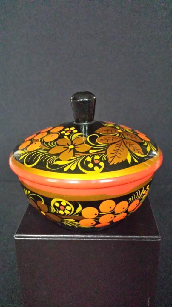 RUSSISCH Lakdoosje <> CHOCHLOMA Dekseldoosje <> VOLKSKUNST, Antiek en Kunst, Antiek | Woonaccessoires, Ophalen of Verzenden