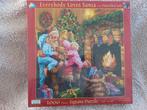 SunsOut - Everybody Loves Santa - NEW, Hobby en Vrije tijd, Denksport en Puzzels, Ophalen of Verzenden, 500 t/m 1500 stukjes, Nieuw