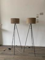 Twee Strakke Vloerlampen Beige Kap, Ophalen, Zo goed als nieuw, Metaal, 150 tot 200 cm