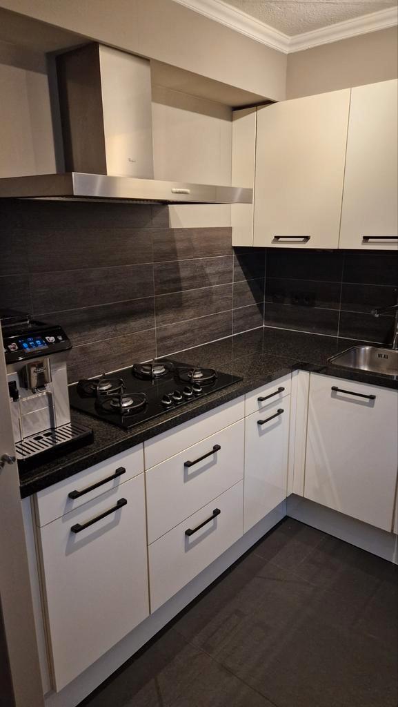 Complete Keuken uit 2007 met Granieten Blad, Huis en Inrichting, Keuken | Complete keukens, Gebruikt, Hoekkeuken, Graniet of Steen