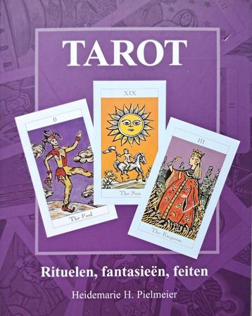 Boek ‘Tarot, fantasieën, feiten’ beschikbaar voor biedingen