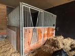 Voorwand met deur en zijwand, Dieren en Toebehoren