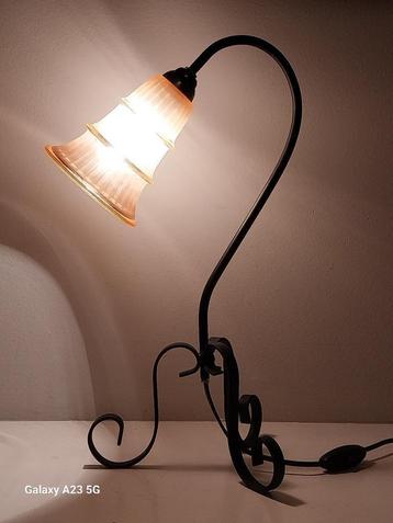 Art Deco Art Nouveau tafellamp roze lampenkap  beschikbaar voor biedingen