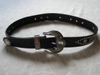 Zwarte trendy riem zilverkleurige gesp versieringen 95 cm, Zwart, Ophalen of Verzenden, Zo goed als nieuw, 90 tot 100 cm