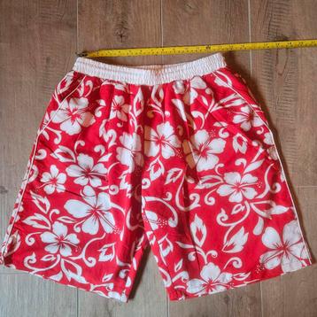 Zwemshort/ korte broek L beschikbaar voor biedingen