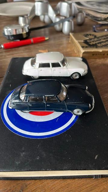 Metosul Portugal Citroën DS wit & zwart 1/43 goede staat beschikbaar voor biedingen