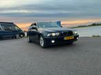 BMW 5-Serie 3.0 530I Touring AUT 2001 Zwart, Origineel Nederlands, Te koop, 5 stoelen, Benzine