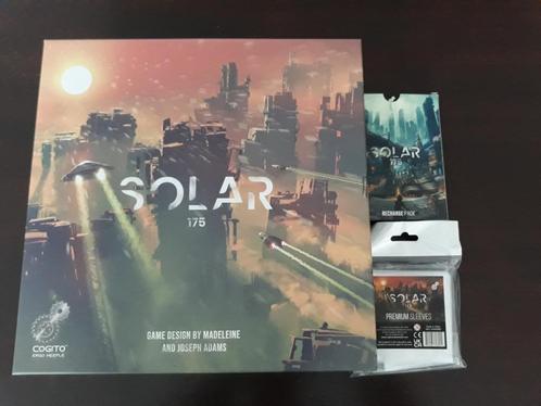Solar 175 + Sleeves + Recharge Pack, Hobby en Vrije tijd, Gezelschapsspellen | Bordspellen, Zo goed als nieuw, Een of twee spelers