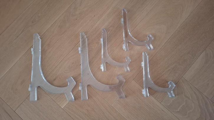 Bordenstandaards van plexiglas, Antiek en Kunst, Antiek | Wandborden en Tegels, Ophalen of Verzenden